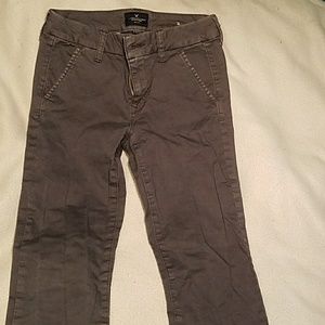 Crop grey khaki